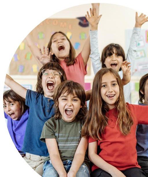 Niños disfrutando de una actividad de DAYSO Experience